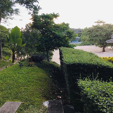 Koh Sirey Beachfront Pool Villa Phuket Buitenkant foto