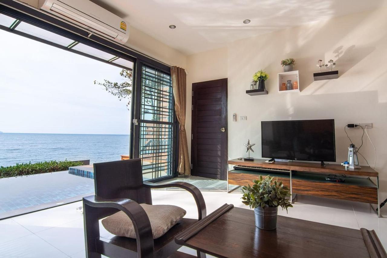 Koh Sirey Beachfront Pool Villa Phuket Buitenkant foto