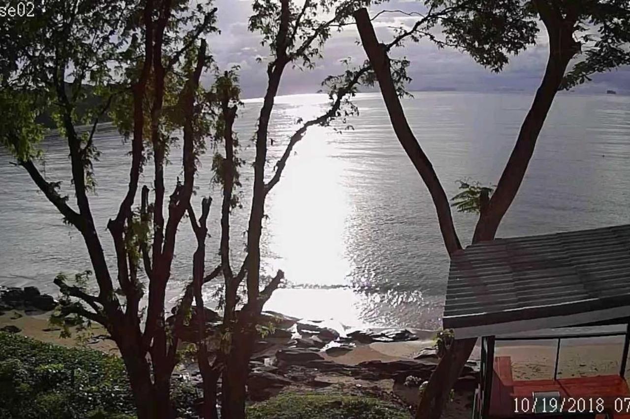 Koh Sirey Beachfront Pool Villa Phuket Buitenkant foto
