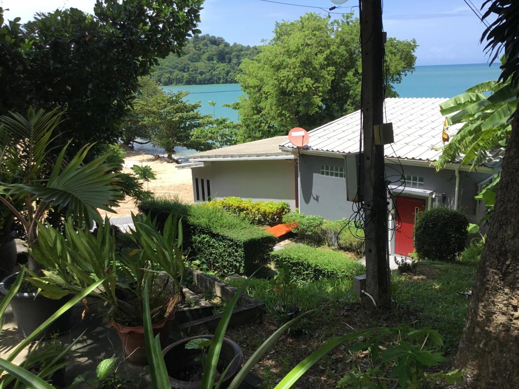 Koh Sirey Beachfront Pool Villa Phuket Buitenkant foto