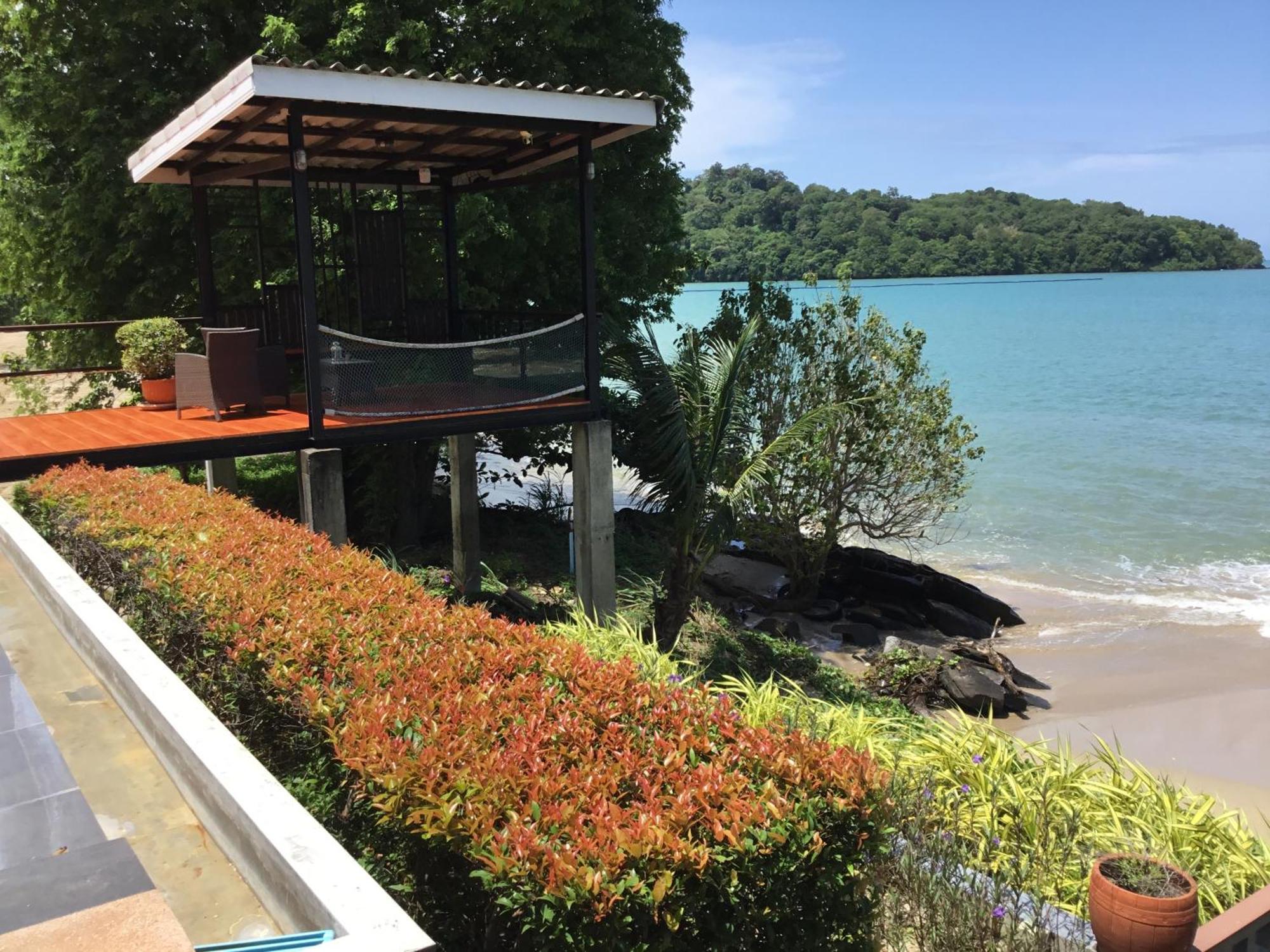 Koh Sirey Beachfront Pool Villa Phuket Buitenkant foto